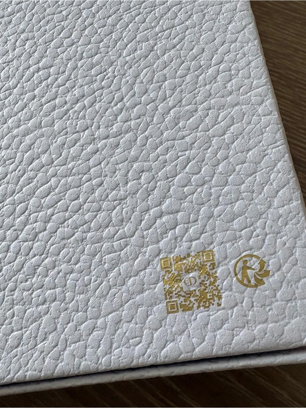 Dior gift box and bag with logo ribbon